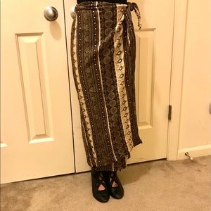 Gently used Ellen Ashley Sarong style Wrap skirt Size Small